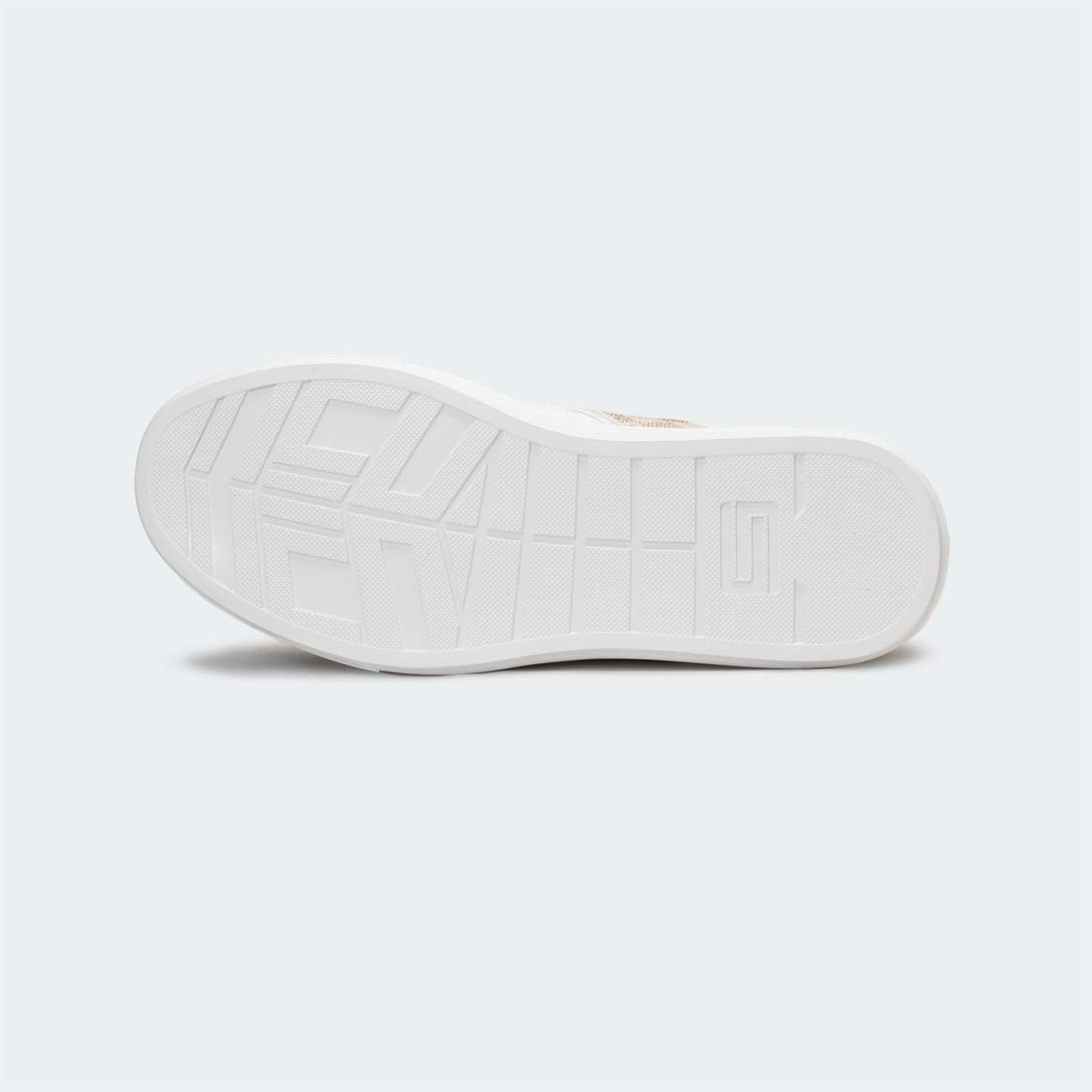 Caliber Shoes, Made in Nepal, Nepali Brand Shoes, Low Top Sneakers, Sneakers