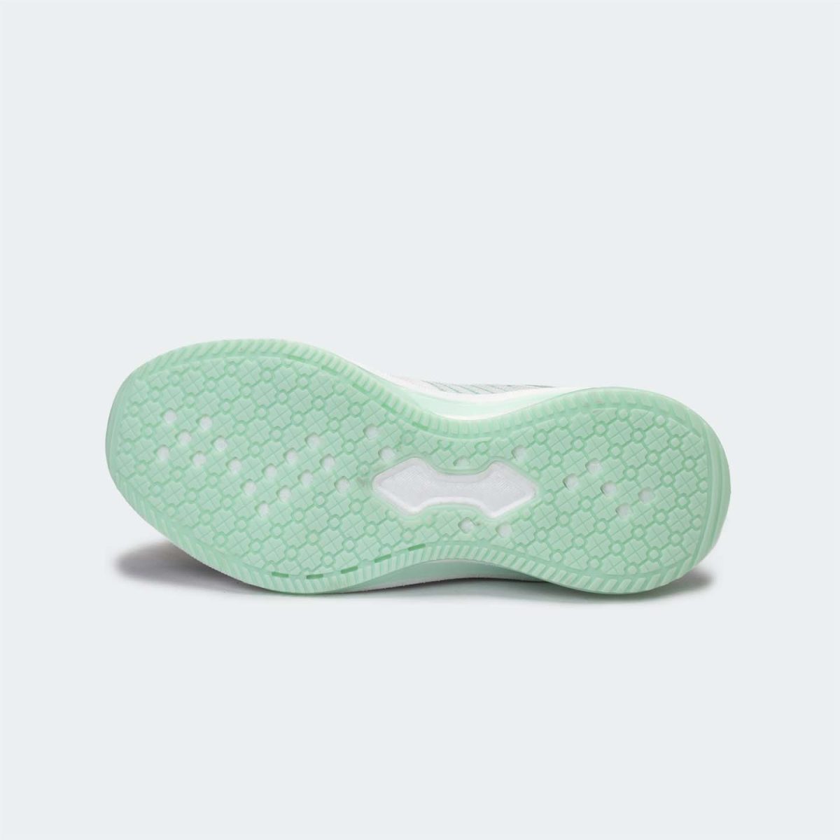 Caliber Shoes, Made in Nepal, Nepali Brand Shoes, sport shoes, lace up, female sports shoes, nepali sneakers