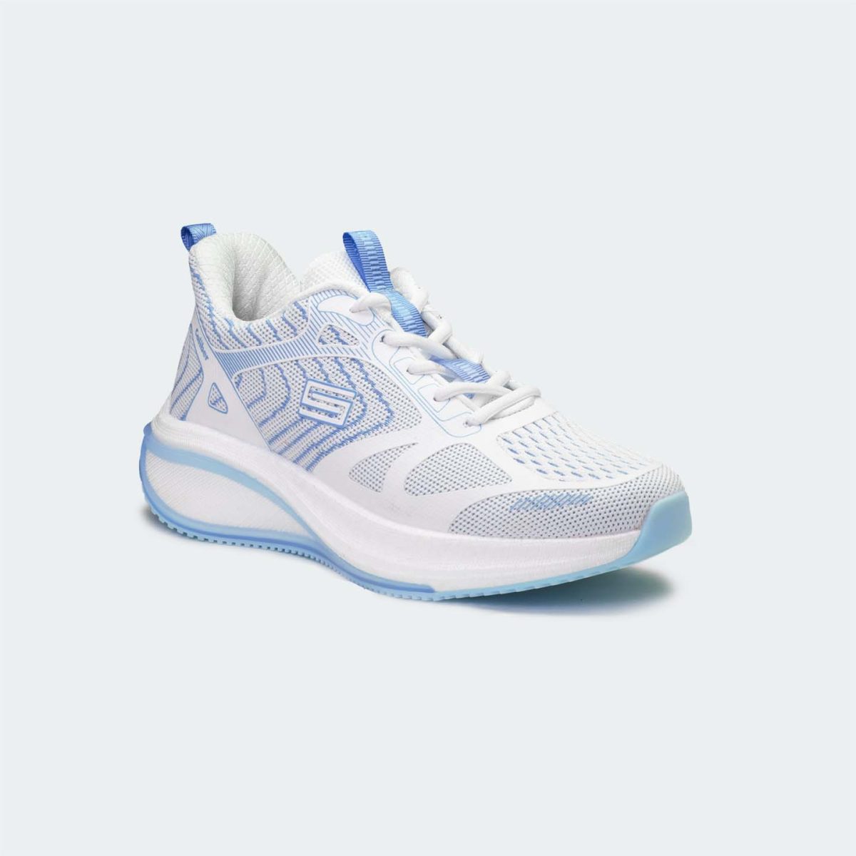 Caliber Shoes, Made in Nepal, Nepali Brand Shoes, sport shoes, lace up, female sports shoes, nepali sneakers