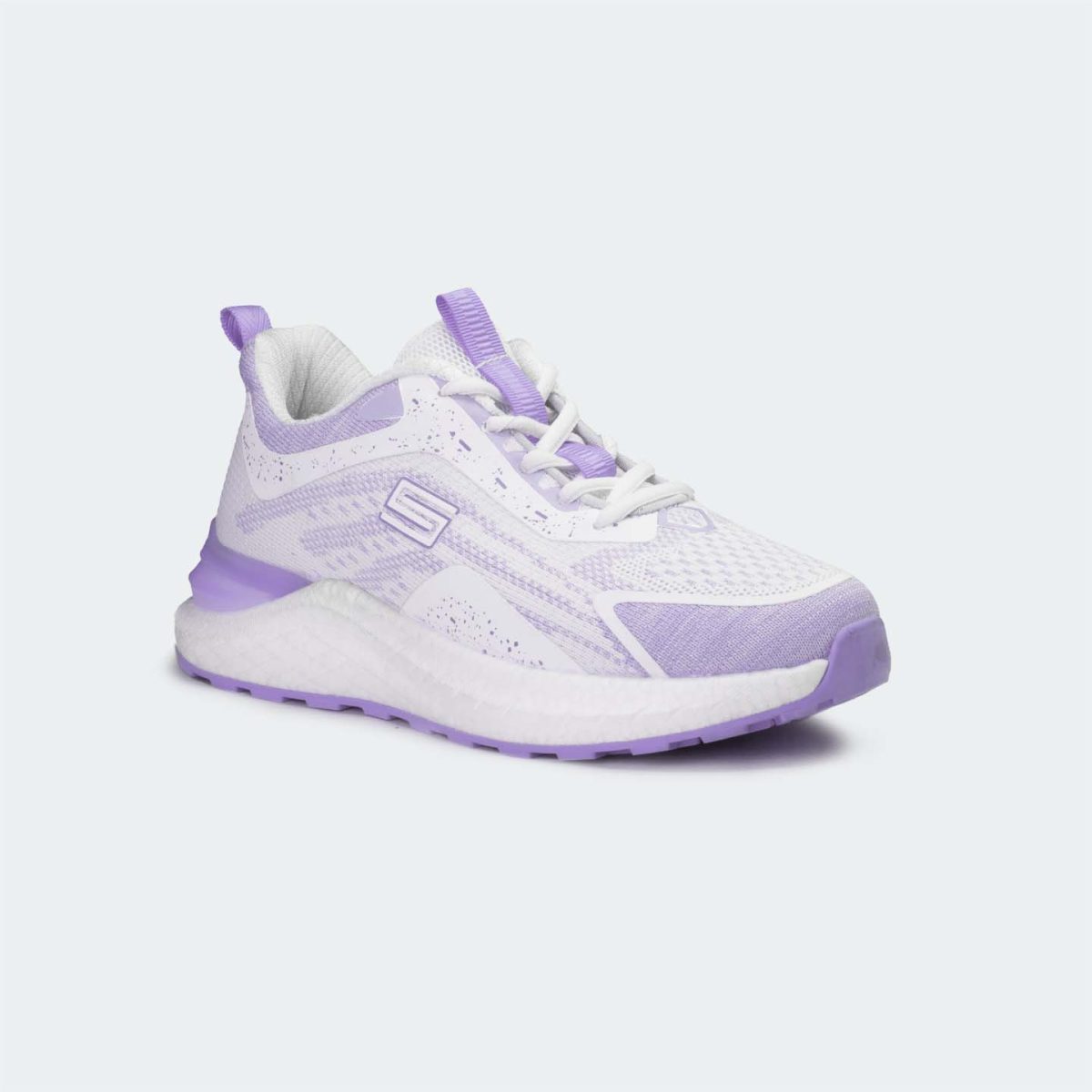 Caliber Shoes, Made in Nepal, Nepali Brand Shoes, sport shoes, lace up, female sports shoes, nepali sneakers