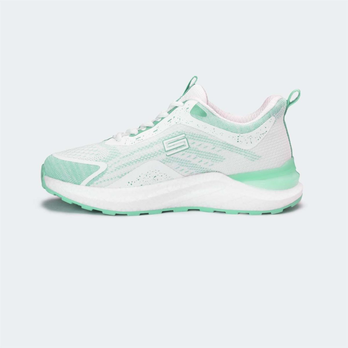 Caliber Shoes, Made in Nepal, Nepali Brand Shoes, sport shoes, lace up, female sports shoes, nepali sneakers