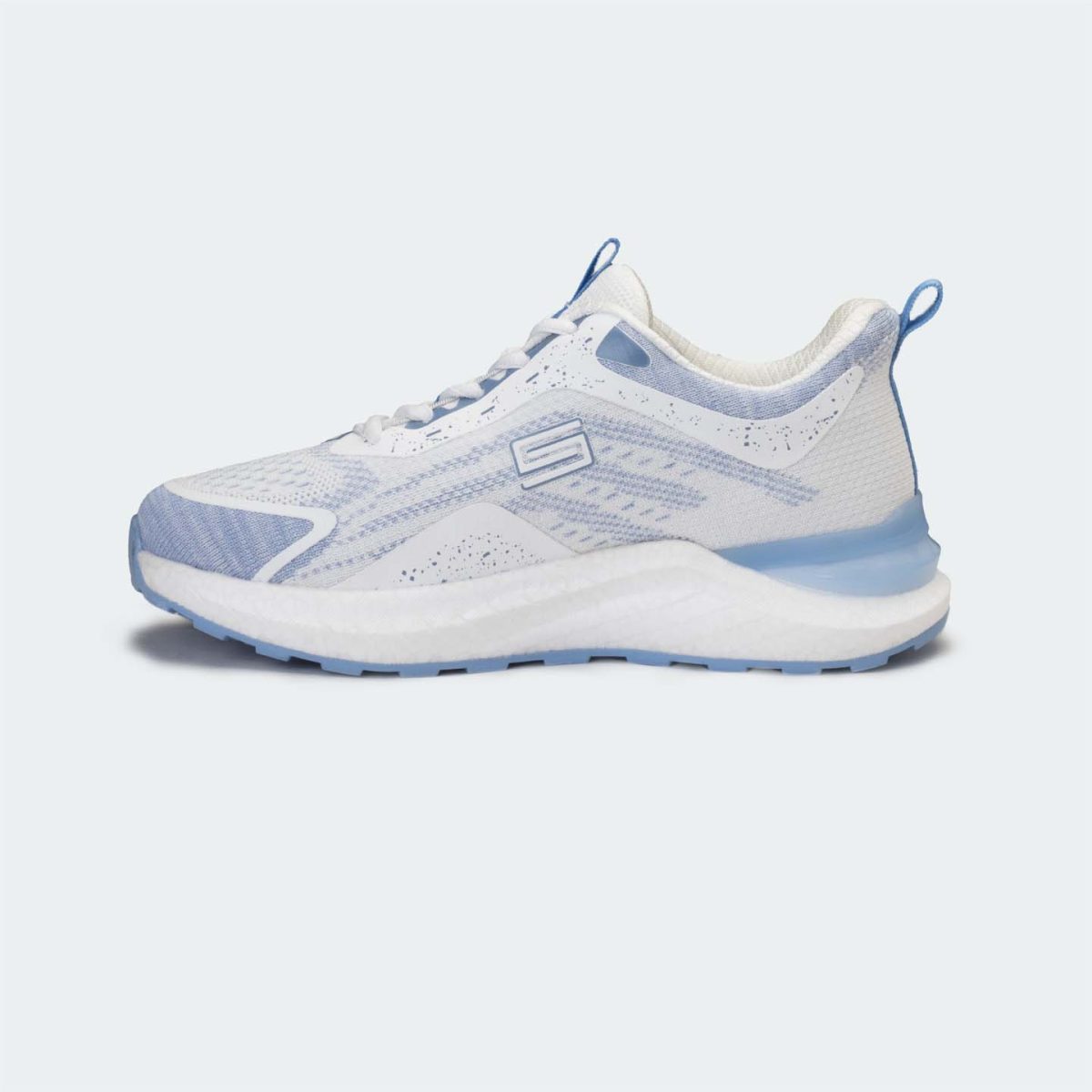 Caliber Shoes, Made in Nepal, Nepali Brand Shoes, sport shoes, lace up, female sports shoes, nepali sneakers